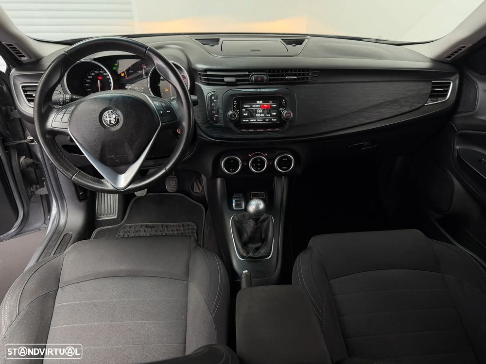 Alfa Romeo Giulietta 1.6 JTDM - 13