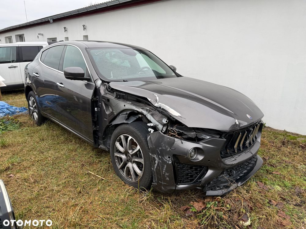 Maserati Levante Q4 GranSport - 4