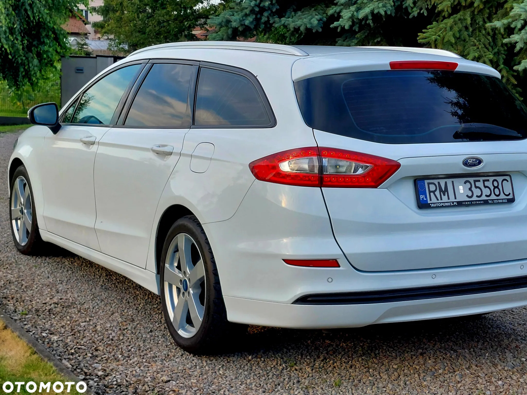 Ford Mondeo 2.0 TDCi Ambiente Plus - 21