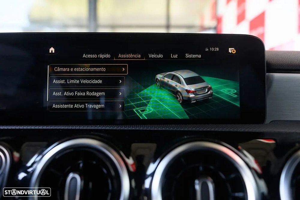 Mercedes-Benz A 180 Limousine d AMG Line Aut. - 55