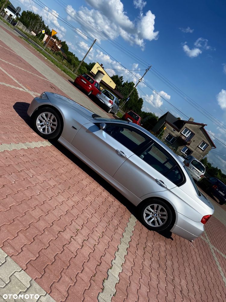 BMW Seria 3 320d - 16