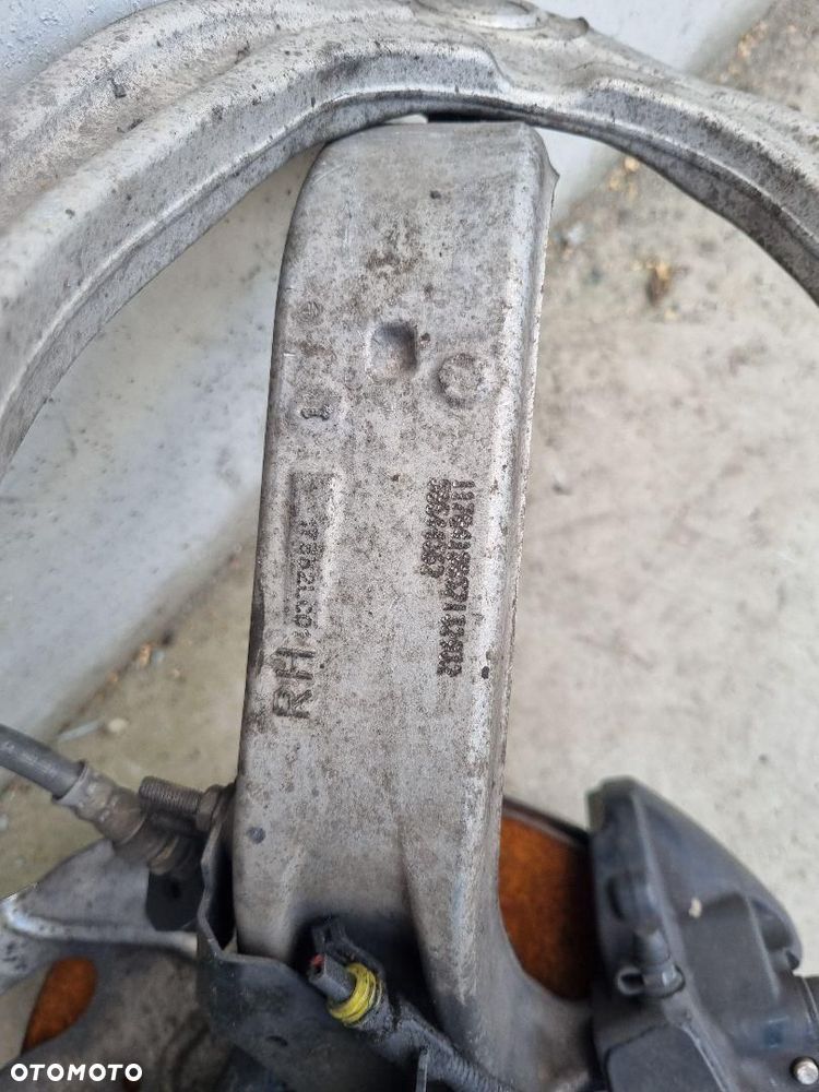 ALFA ROMEO GIULIA Q4 ZWROTNICA AMORTYZATOR WAHACZE PRAWA PRZÓD 00505445620 - 7