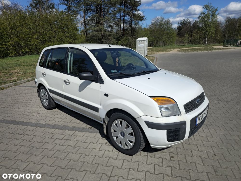 Ford Fusion - 2