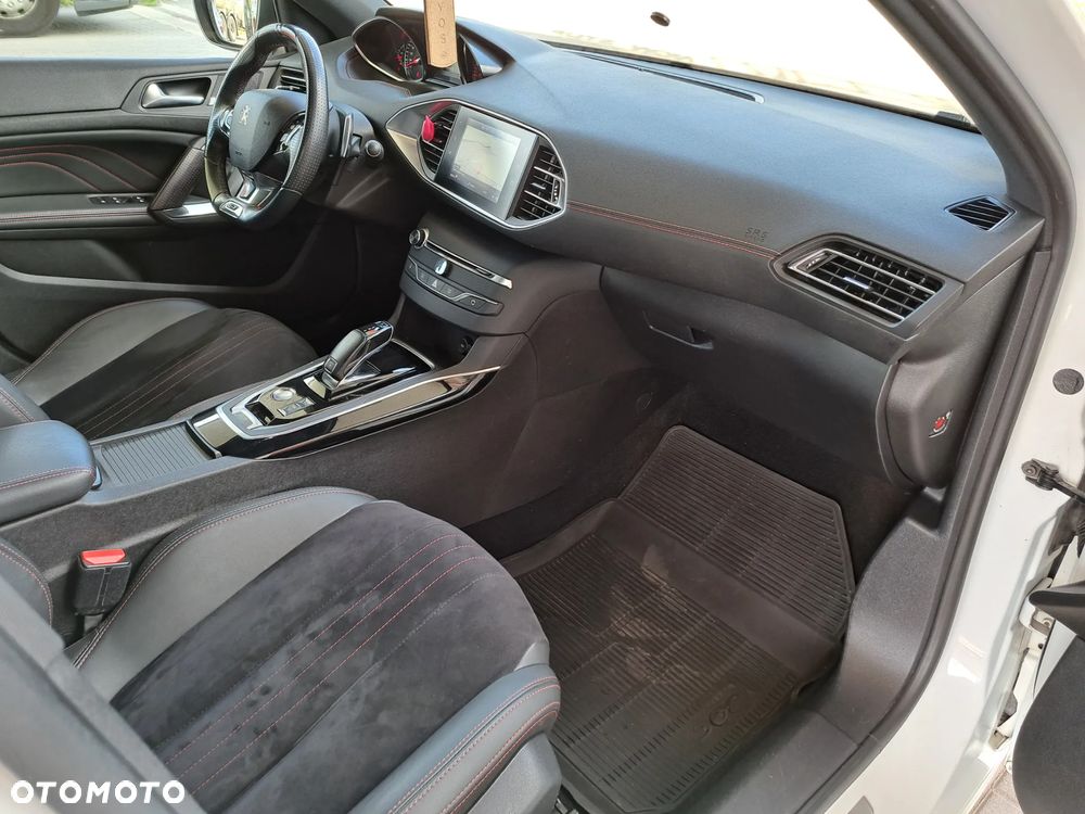 Peugeot 308 1.6 PureTech GPF GT S&S EAT8 - 17