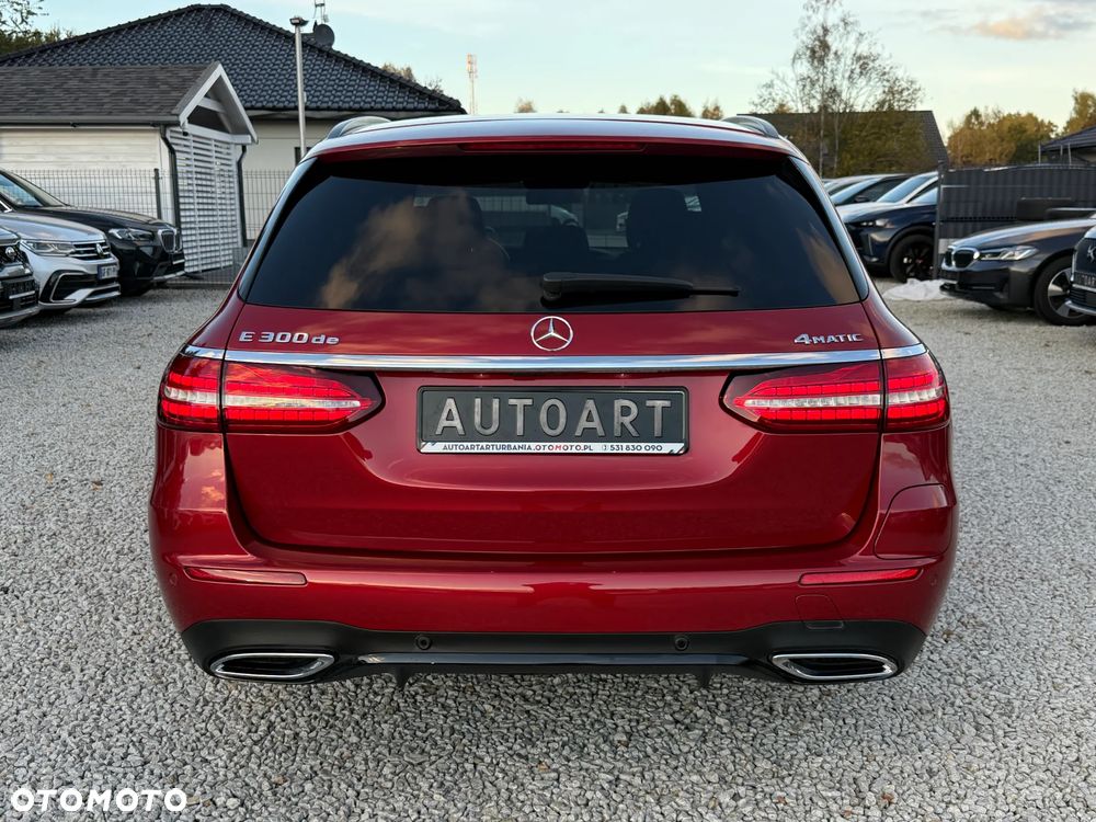 Mercedes-Benz Klasa E - 12