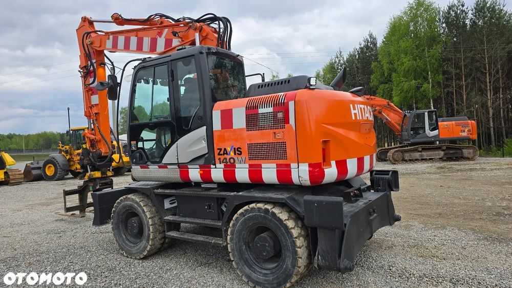 Hitachi Zx140w - 1