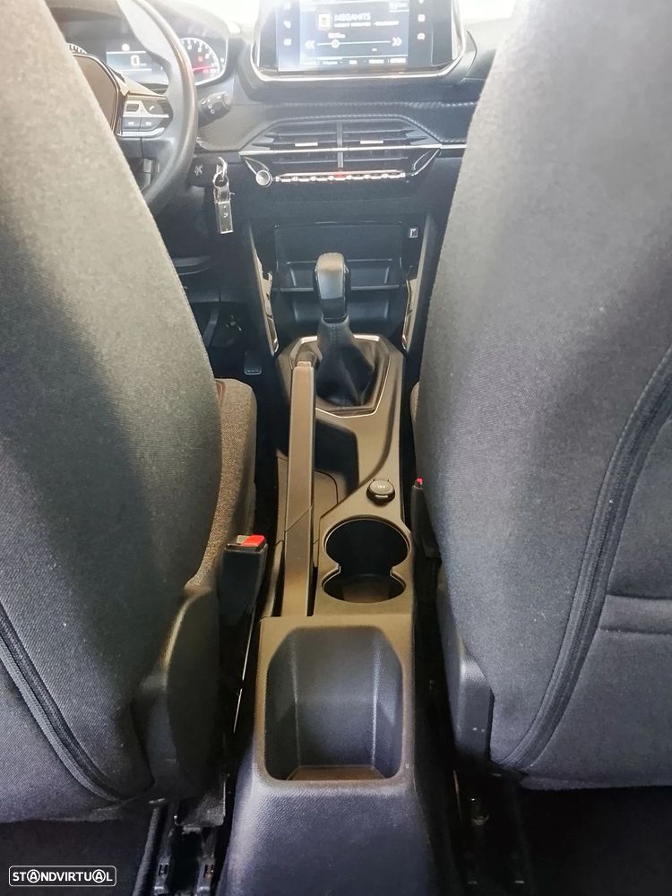 Peugeot 208 1.2 PureTech Active - 17