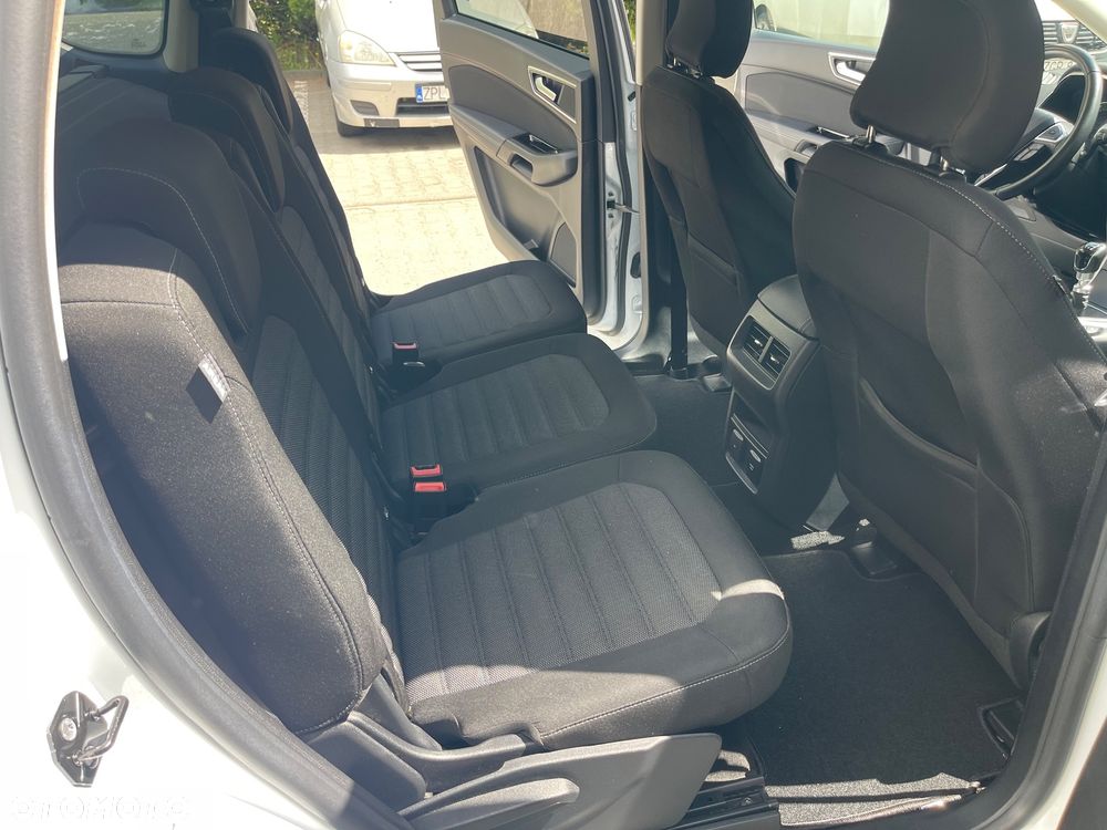 Ford S-Max - 26