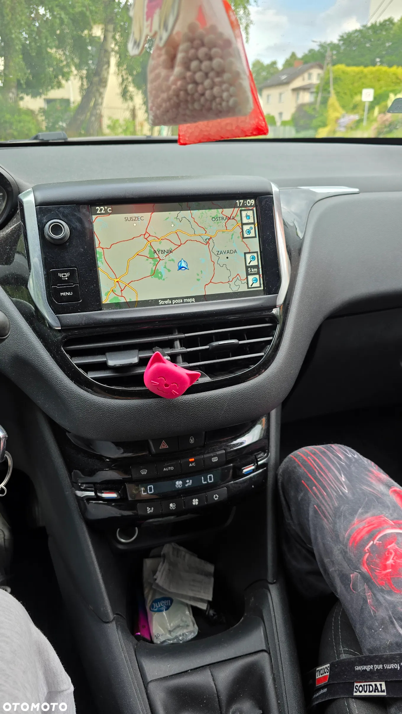 Peugeot 208 - 6