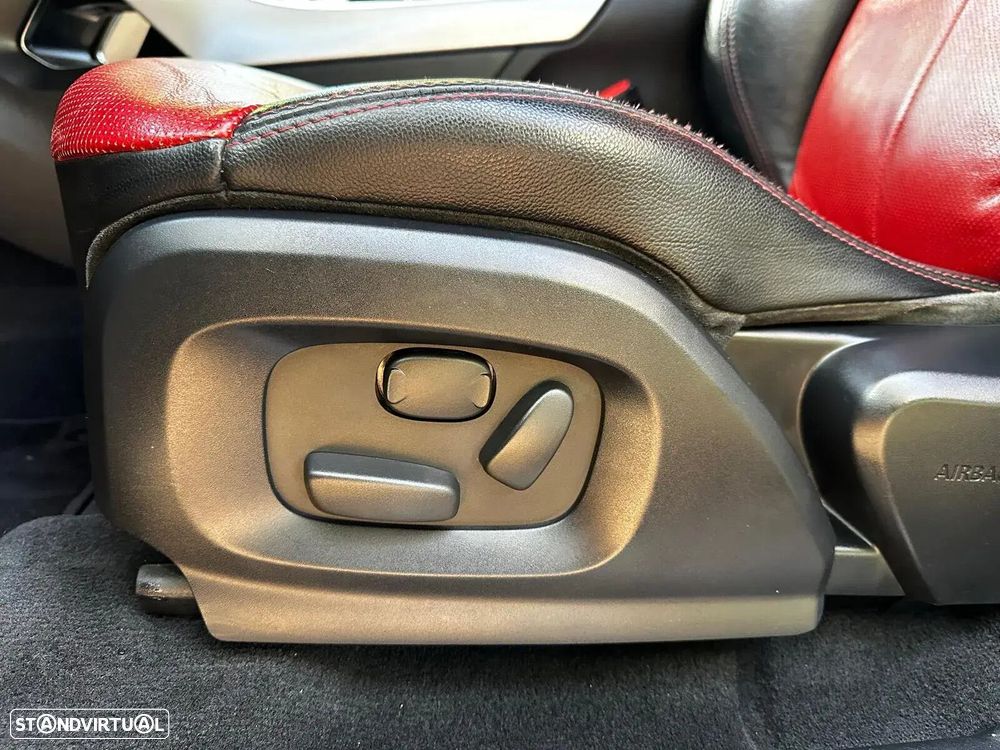 Land Rover Range Rover Evoque - 16