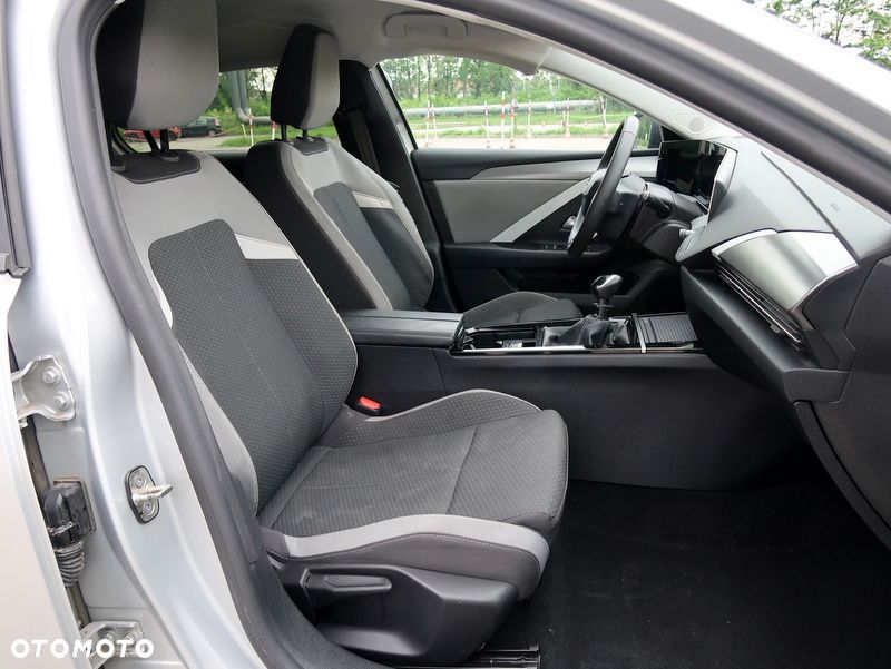 Opel Astra 1.2 T Business Edition S&S - 14