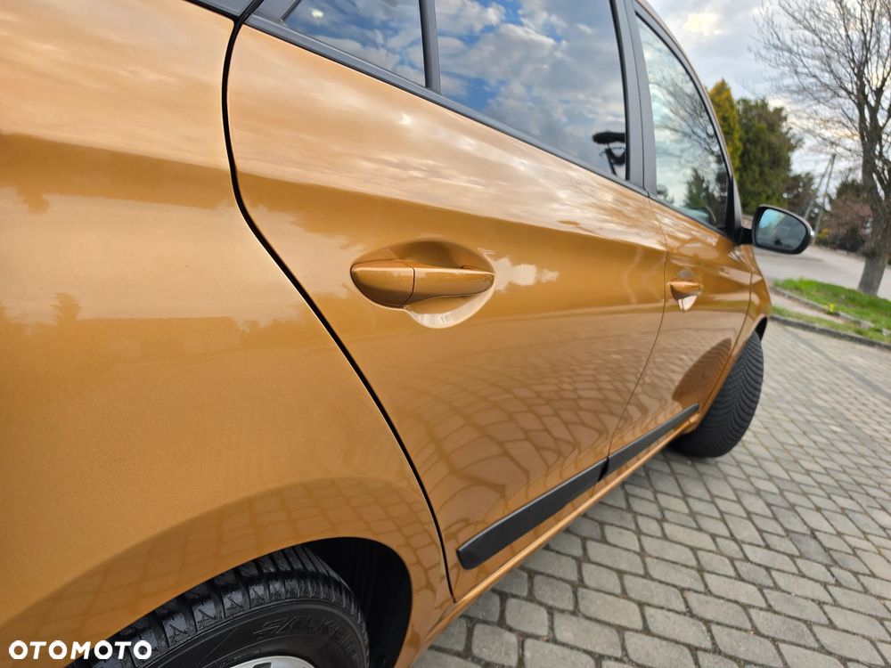 Hyundai i20 1.2 Passion Plus - 9