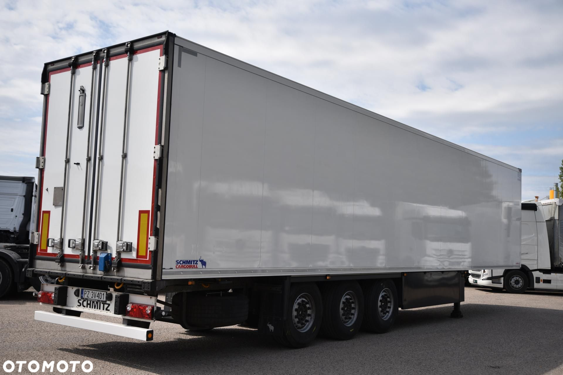 Schmitz Cargobull SKO FP 60 ThermoKing SLXi 300 - 4