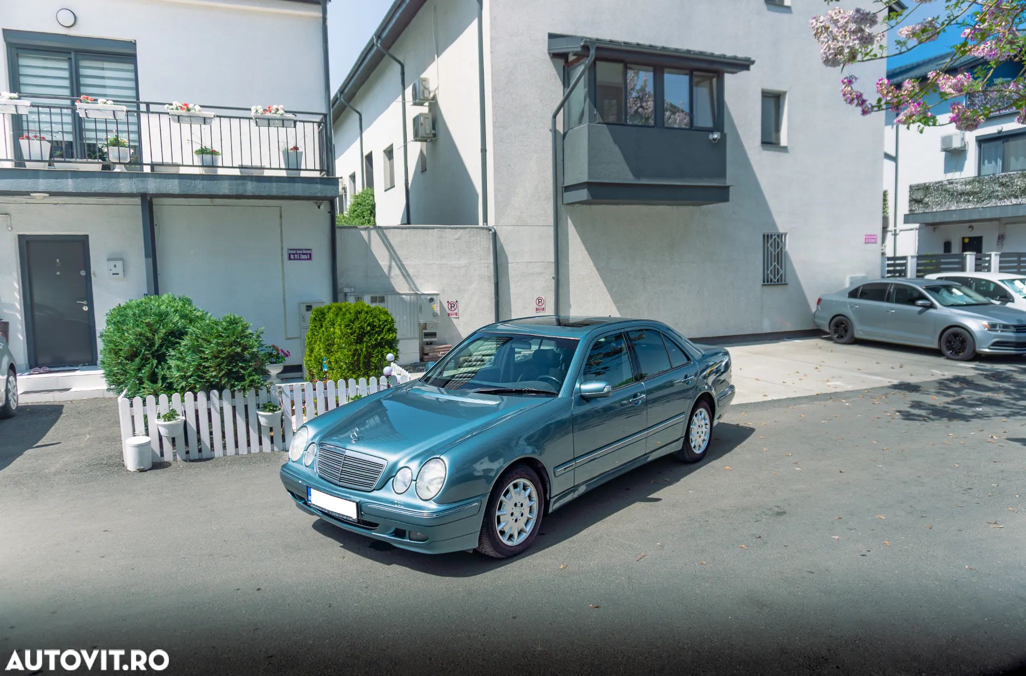 Mercedes-Benz E 220 CDI Aut Elegance - 1