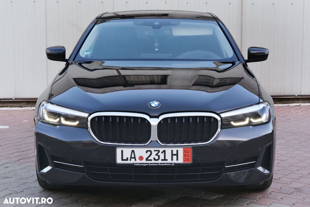 BMW Seria 5 520d Aut. Sport Line - 1