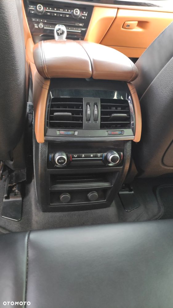 BMW X6 xDrive30d - 8