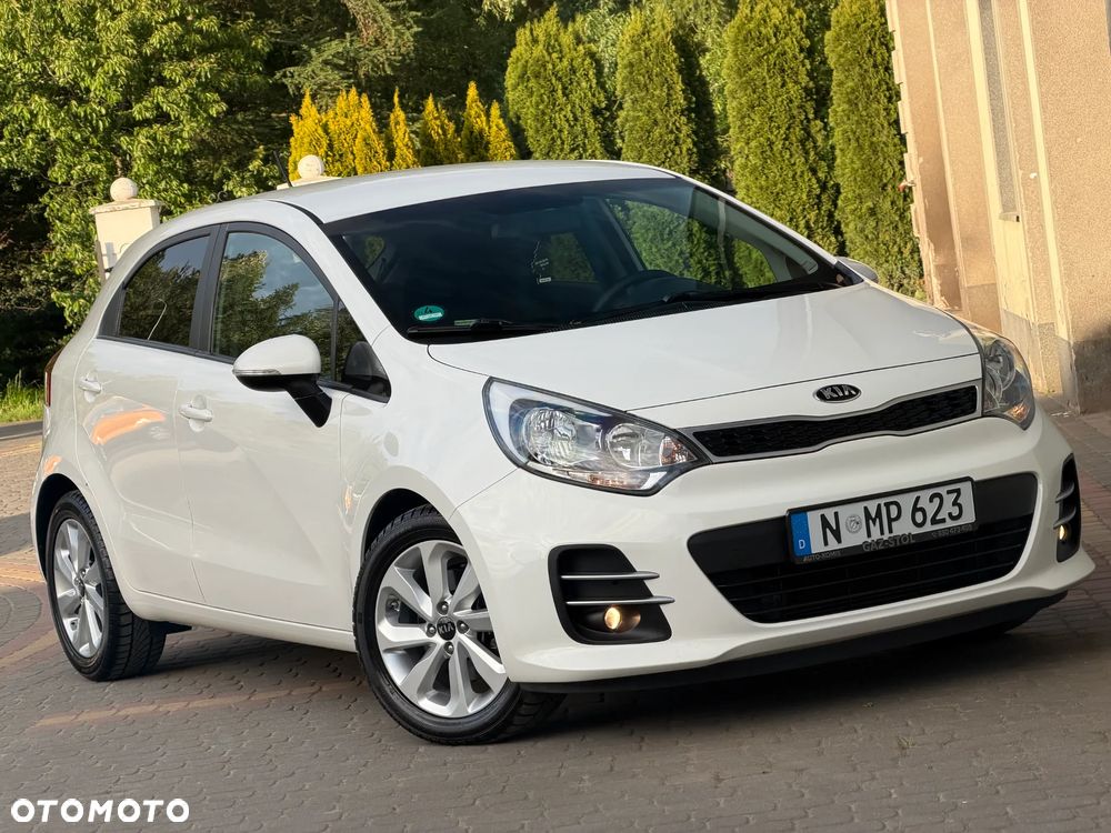 Kia Rio 1.4 ISG Uefa Euro 2016 - 16