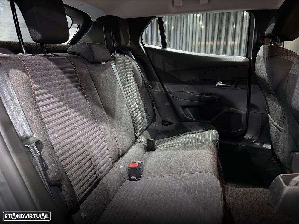 Peugeot 2008 1.2 PureTech Active Pack - 31