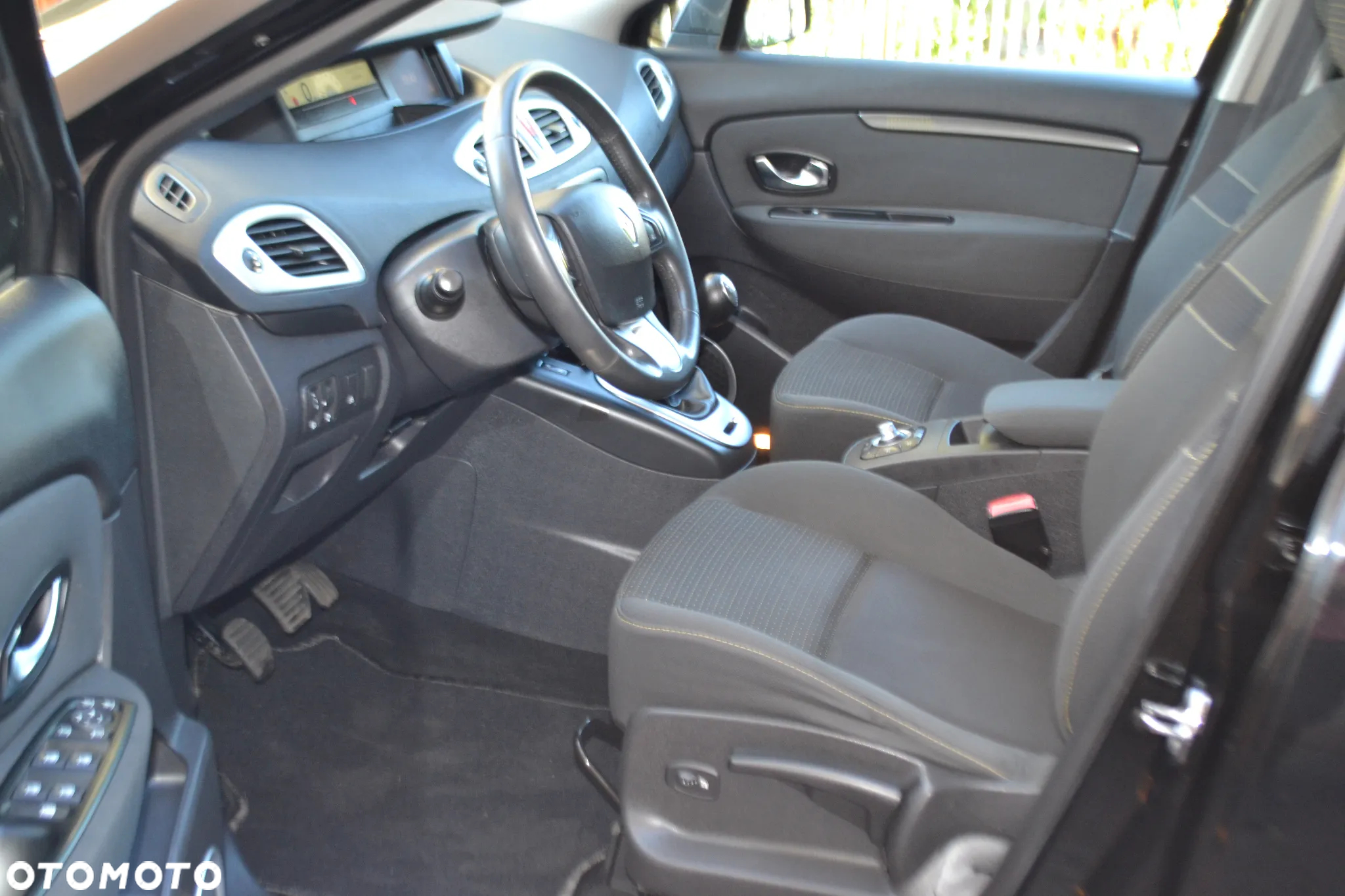 Renault Scenic 1.4 16V TCE TomTom Edition - 15