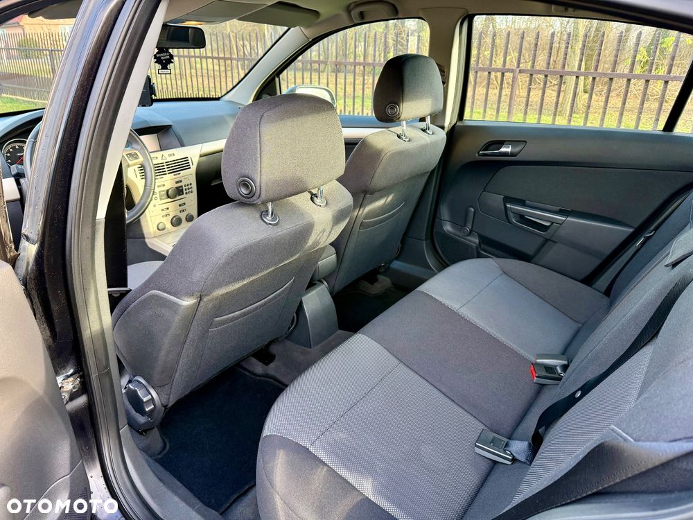 Opel Astra 1.6 Enjoy - 13