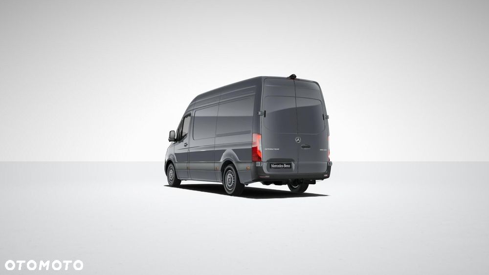 Mercedes-Benz Sprinter - 2