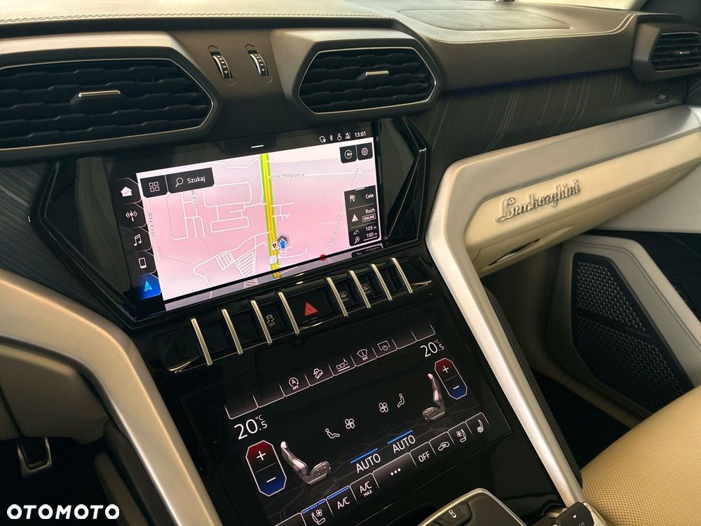 Lamborghini Urus - 15