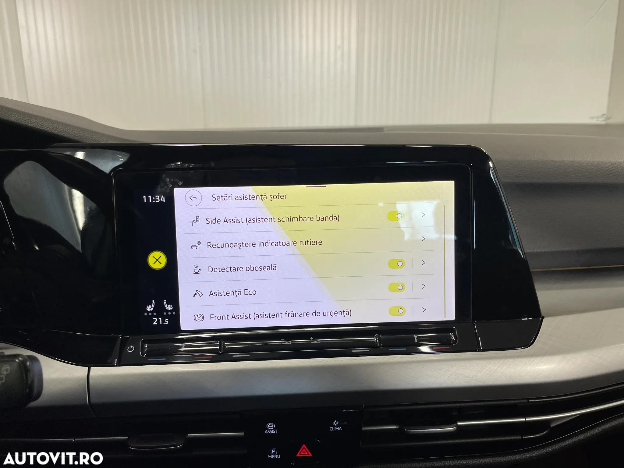 Volkswagen Golf 1.5 eTSI ACT DSG MHEV Life - 14