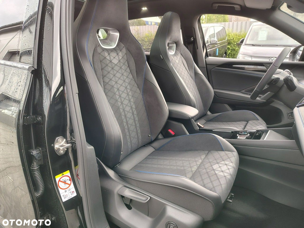 Volkswagen Tiguan 1.5 eHybrid PHEV R-Line Plus DSG - 9