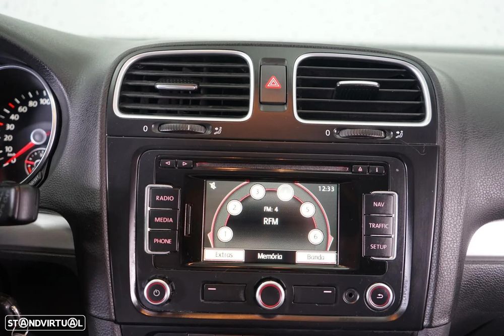VW Golf Variant 1.6 TDi 4Motion BlueMotion Comfortline - 27