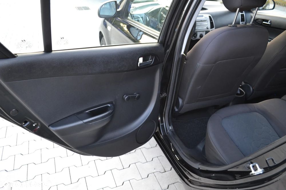 Hyundai i20 1.2 - 16
