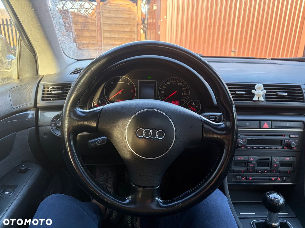Audi A4 Avant 1.9 TDI Quattro - 18