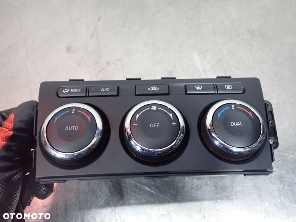 PANEL STEROWANIA NAWIEWU KLIMATYZACJI MAZDA 6 - 7