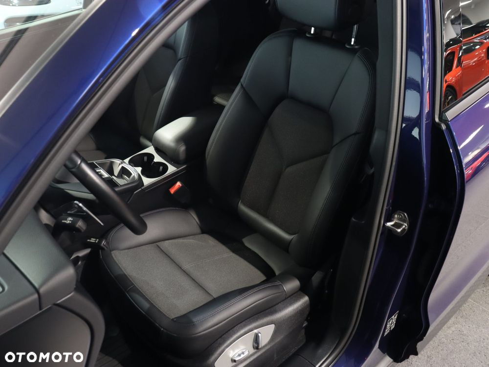 Porsche Macan Standard - 16