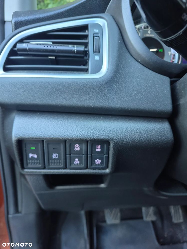 Suzuki S-Cross - 12
