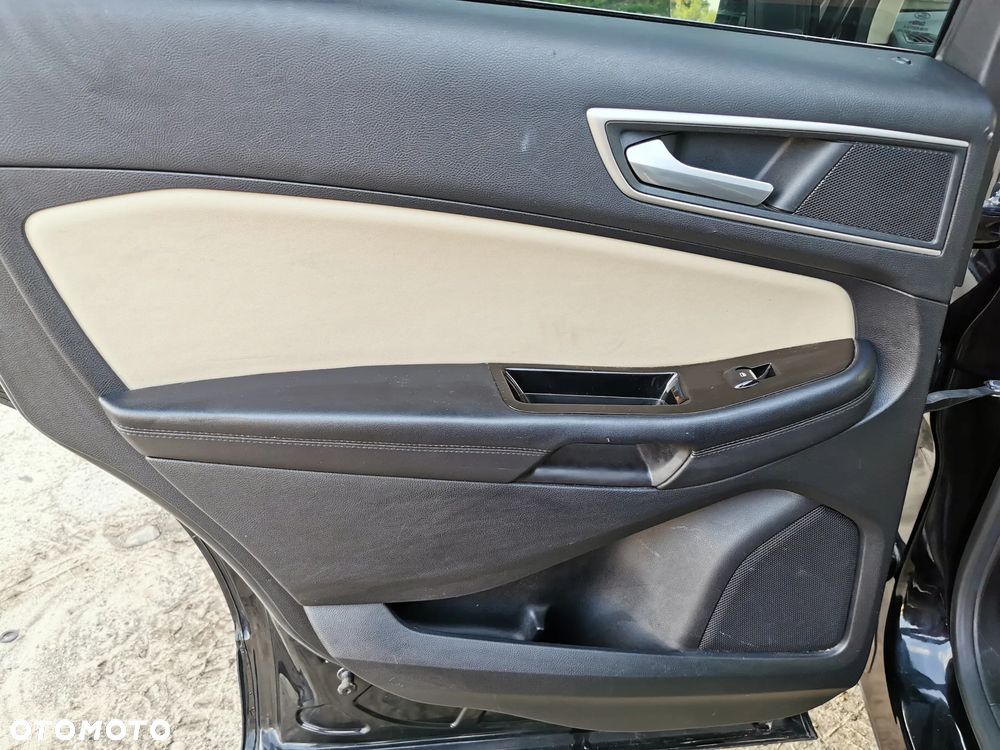 Ford Edge - 16