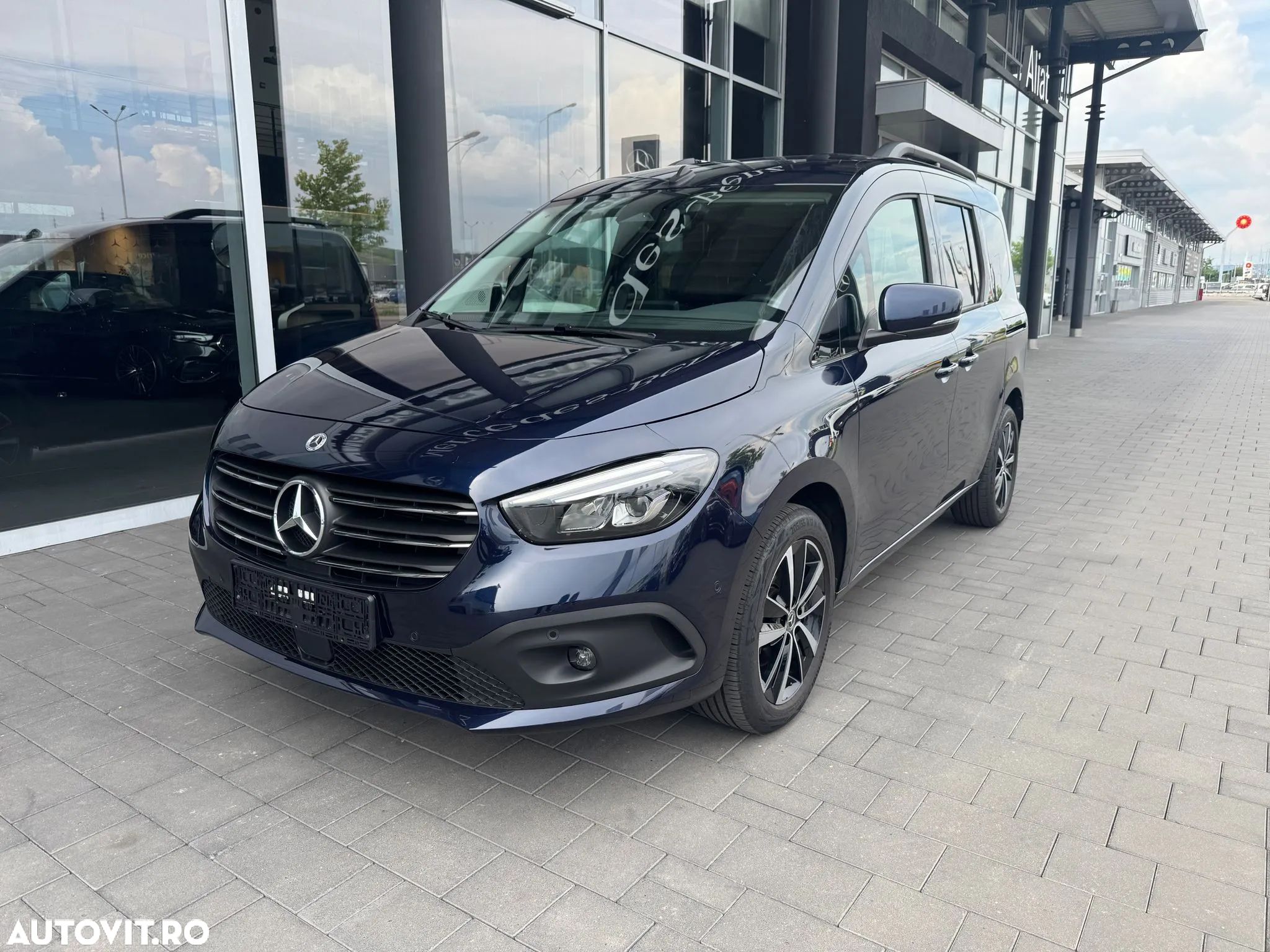 Mercedes-Benz T Clasa 180 d 7G-DCT PROGRESSIVE - 1