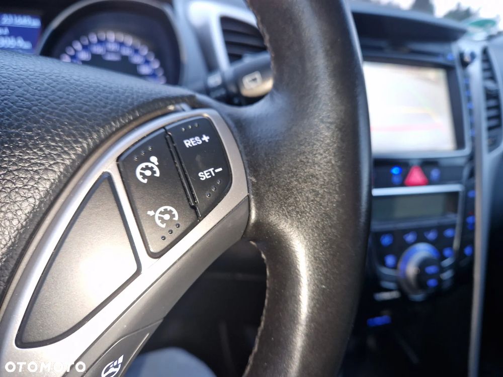 Kia Ceed 1.6 GDI Business Line - 32