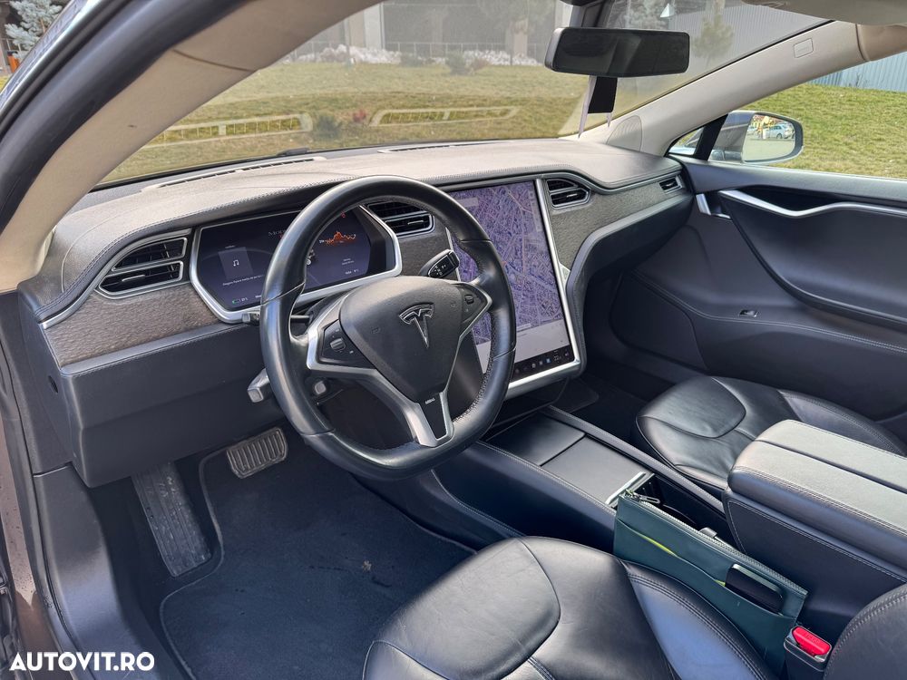 Tesla Model S Long Range - 6