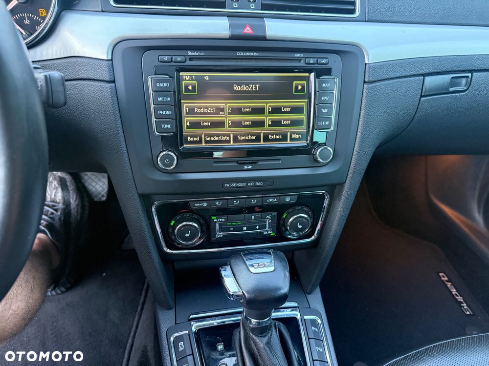Skoda Superb 2.0 TDI DSG Exclusive - 22