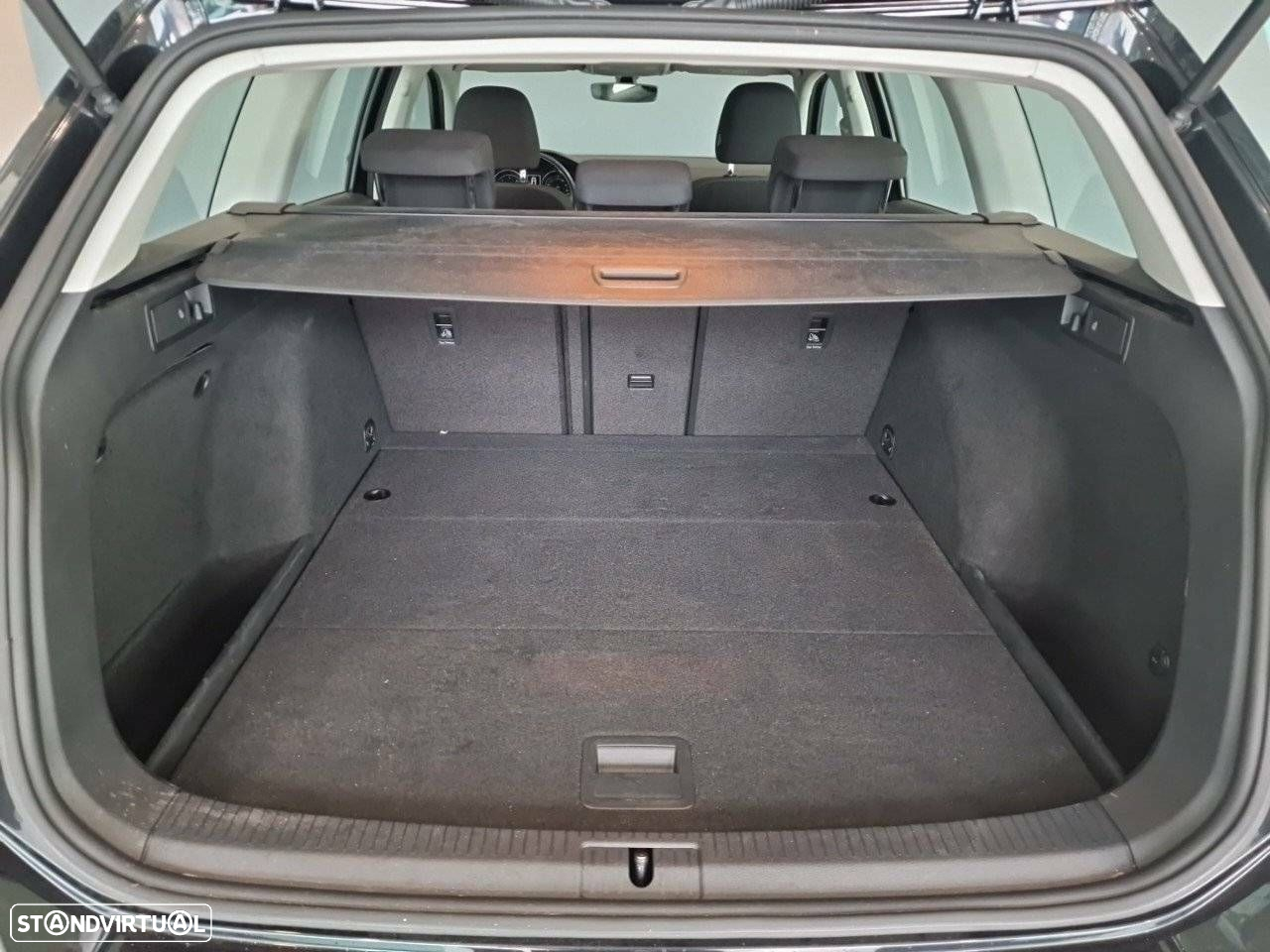 VW Golf Variant 1.6 TDi Confortline - 6