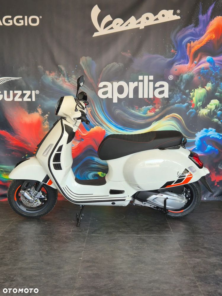 Vespa GTS - 8