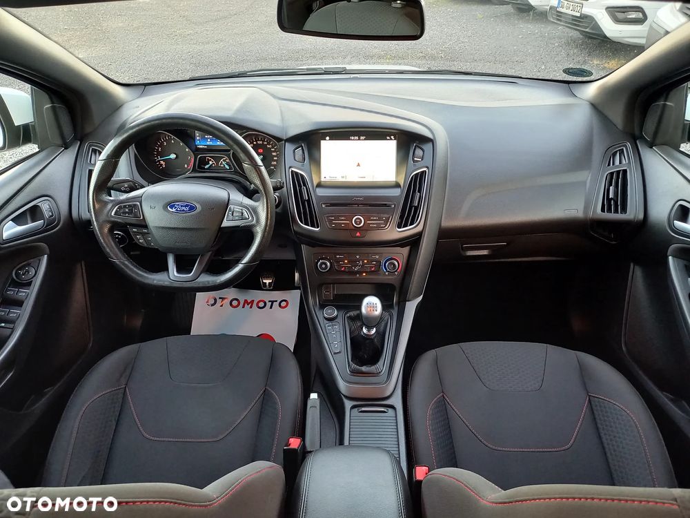 Ford Focus 1.0 EcoBoost ST-Line ASS - 29