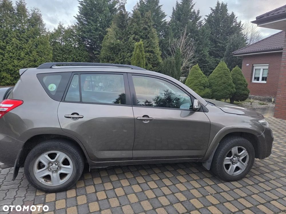 Toyota RAV4 2.2 D-4D 4x2 Life - 4