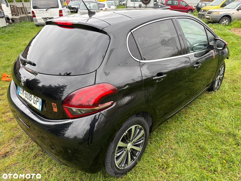 Peugeot 208 1.2 PureTech Allure - 7