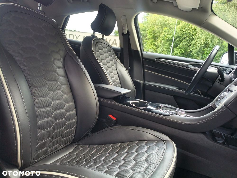 Ford Mondeo 2.0 EcoBlue Vignale - 23