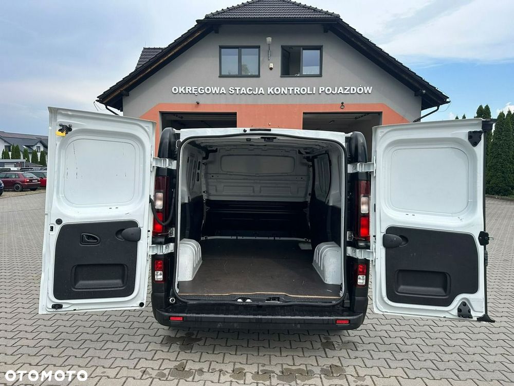 Renault Trafic - 12