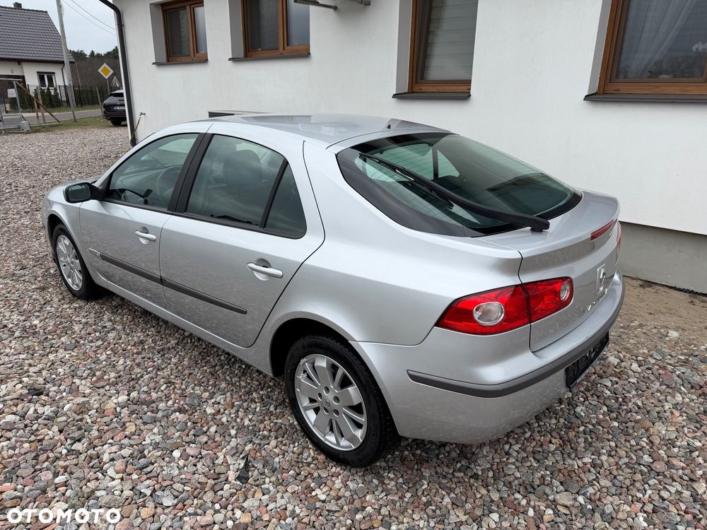 Renault Laguna 1.6 16V Avantage - 2