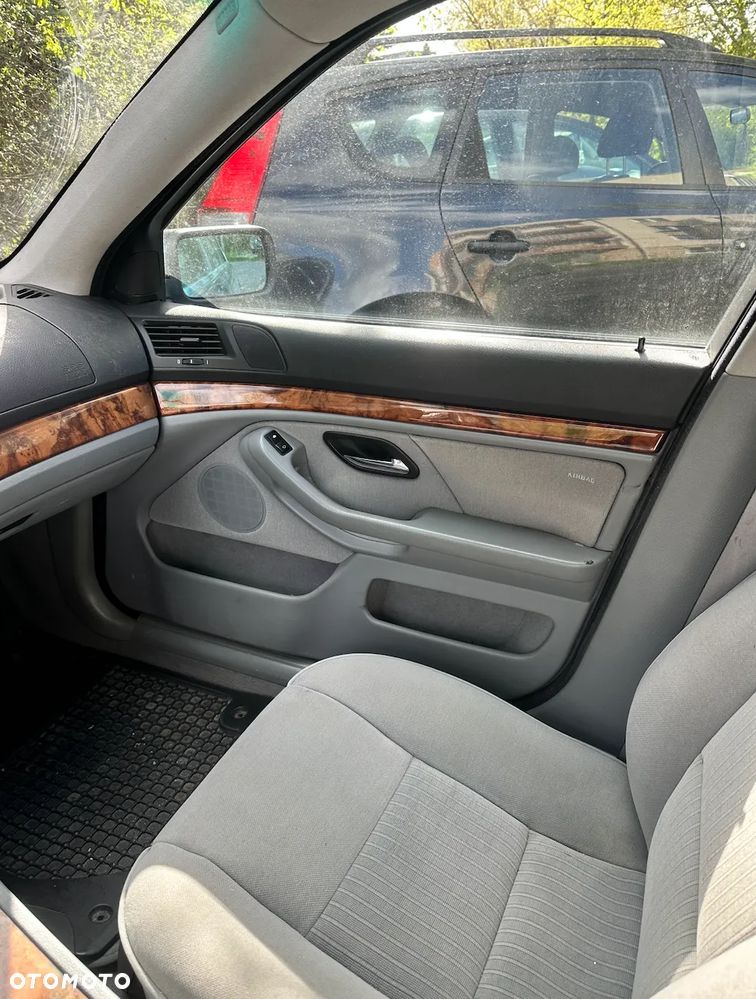 BMW Seria 5 - 37