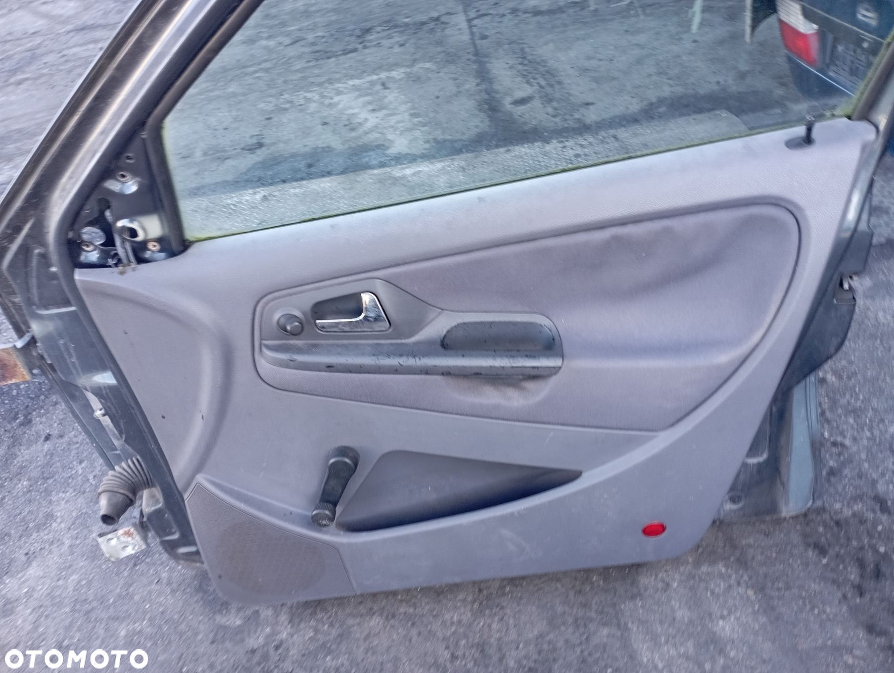 DRZWI PRAWY PRZÓD 5D

 SEAT
 IBIZA II LIFT - 5