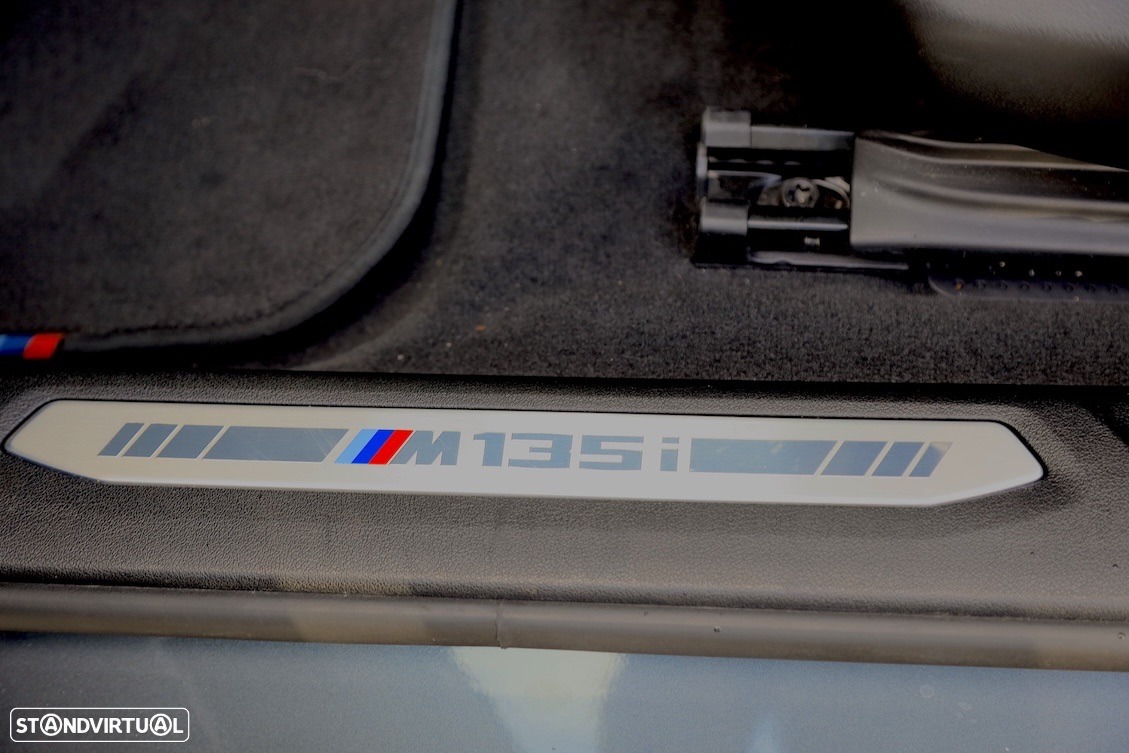 BMW M135i xDrive - 36